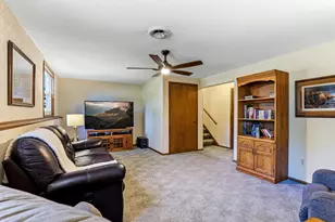 8419 Ivywood Ave S, Cottage Grove, MN 55016 - Photo 33