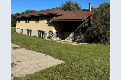 435 W Ottawa Street, Le Center, MN 56057 - Photo 3