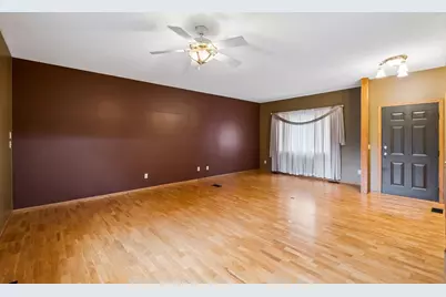 19215 English Avenue, Farmington, MN 55024 - Photo 5