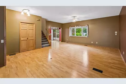 19215 English Avenue, Farmington, MN 55024 - Photo 7