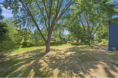 360 Brooks Avenue W, Roseville, MN 55113 - Photo 35