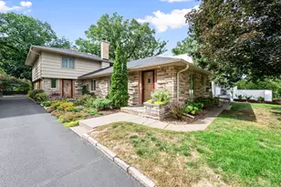 2719 W 28th St, Minneapolis, MN 55416 - Photo 1