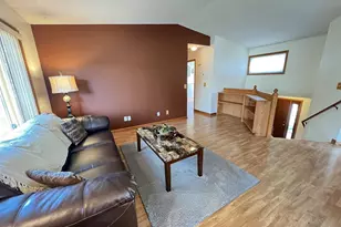 1508 Thistle Ln, Shakopee, MN 55379 - Photo 9