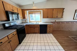 1508 Thistle Ln, Shakopee, MN 55379 - Photo 3