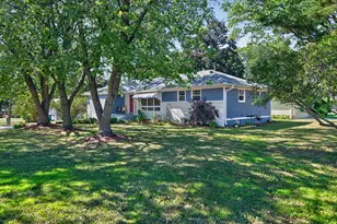 3715 Douglas Dr N, Crystal, MN 55422 - Photo 33