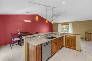 8844 Acadia Rd, Woodbury, MN 55125 - Photo 13