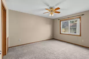 8844 Acadia Rd, Woodbury, MN 55125 - Photo 19