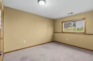 8844 Acadia Rd, Woodbury, MN 55125 - Photo 23
