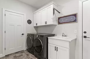 111 Creekside Bay SE, Saint Michael, MN 55376 - Photo 11