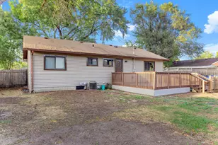 1909 Laramie Trail, Brooklyn Park, MN 55444 - Photo 35