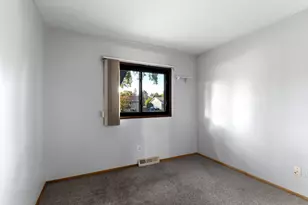 1909 Laramie Trail, Brooklyn Park, MN 55444 - Photo 17