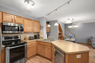 2485 Yellowstone Dr, Hastings, MN 55033 - Photo 9
