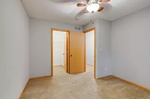 2461 Williams Dr, Burnsville, MN 55337 - Photo 31