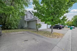 2461 Williams Dr, Burnsville, MN 55337 - Photo 3