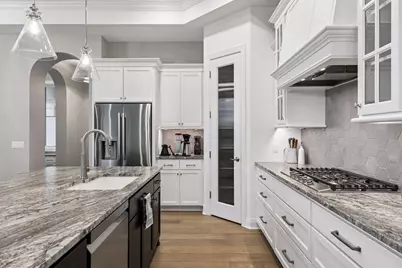 89 Spring Farm Road, North Oaks, MN 55127 - Photo 7