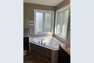 825 S Hubbard Avenue, Litchfield, MN 55355 - Photo 13