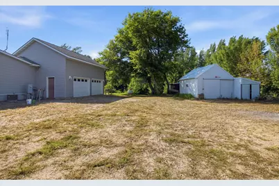 990 180th Avenue SE, Kerkhoven, MN 56252 - Photo 7