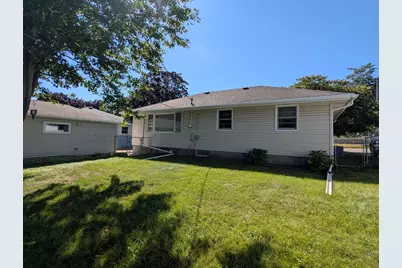 1512 16 1/2 Avenue, Rochester, MN 55901 - Photo 3