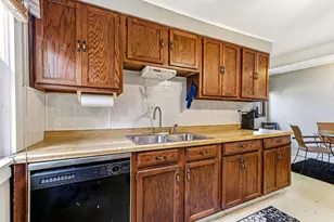 535 Edmund Ave, Saint Paul, MN 55103 - Photo 11