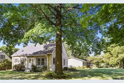 2811 Centerville Road, Little Canada, MN 55117 - Photo 31
