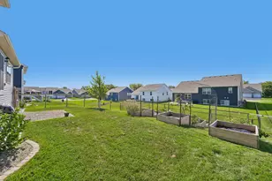 18071 Heirloom Ct, Lakeville, MN 55044 - Photo 43