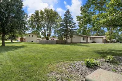 1395 Oakwood Lane, Owatonna, MN 55060 - Photo 5