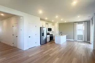 10634 Hinton Ave S, Cottage Grove, MN 55016 - Photo 3