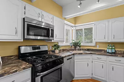 2900 W 84th Street, Bloomington, MN 55431 - Photo 9