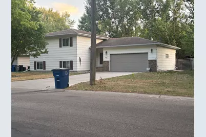 315 Brook Avenue, Moorhead, MN 56560 - Photo 5
