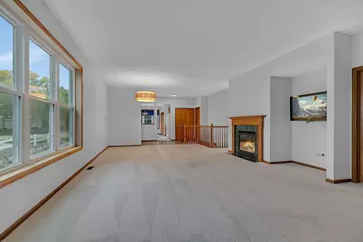 397 Campfire Curve, Chaska, MN 55318 - Photo 5