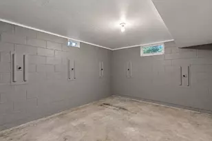 1011 N Cordova Ave, Le Center, MN 56057 - Photo 41
