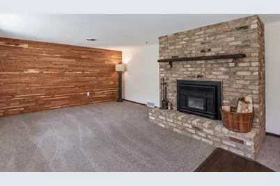 1011 N Cordova Avenue, Le Center, MN 56057 - Photo 33
