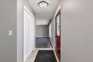 1011 N Cordova Ave, Le Center, MN 56057 - Photo 15