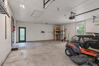 1011 N Cordova Avenue, Le Center, MN 56057 - Photo 45