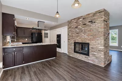 1011 N Cordova Avenue, Le Center, MN 56057 - Photo 7