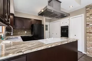 1011 N Cordova Ave, Le Center, MN 56057 - Photo 9