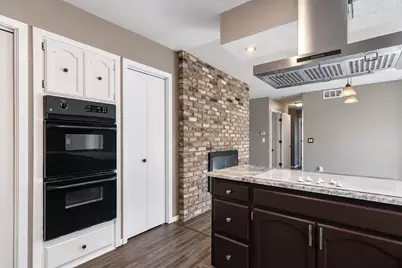1011 N Cordova Avenue, Le Center, MN 56057 - Photo 11