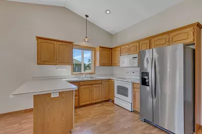 1006 Diamond Willow Circle, Waite Park, MN 56387 - Photo 5