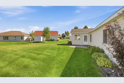 1006 Diamond Willow Circle, Waite Park, MN 56387 - Photo 3