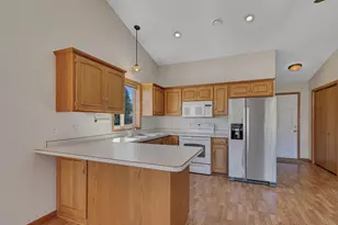1006 Diamond Willow Cir, Waite Park, MN 56387 - Photo 7