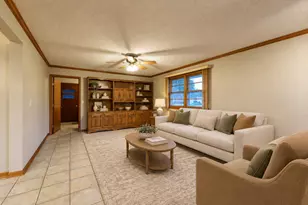 327 Pine St, Vermillion, MN 55085 - Photo 11