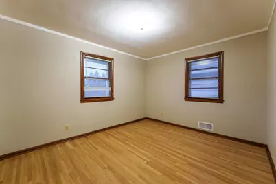 327 Pine Street, Vermillion, MN 55085 - Photo 23