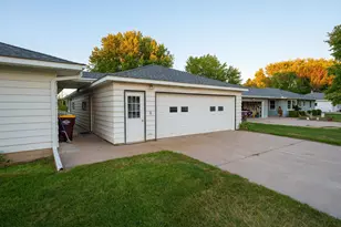 327 Pine St, Vermillion, MN 55085 - Photo 57