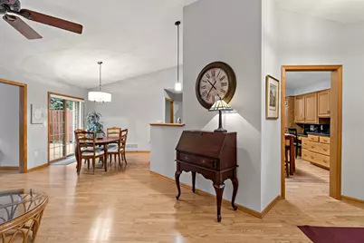 8541 Inverness Lane N, Brooklyn Park, MN 55443 - Photo 9