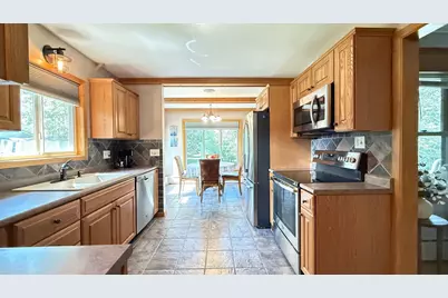 415 S 11th Street, Montevideo, MN 56265 - Photo 11