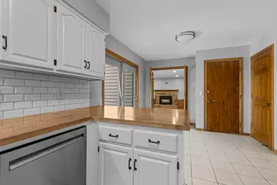 4645 Orchid Lane N, Plymouth, MN 55446 - Photo 11