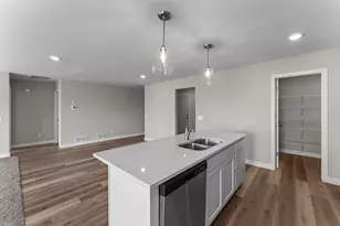 1135 Ivy Wy, Faribault, MN 55021 - Photo 11