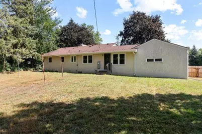 1689 Edgemont Street, Maplewood, MN 55117 - Photo 7