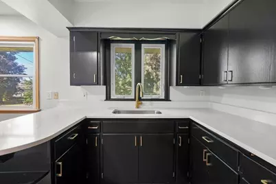 1689 Edgemont Street, Maplewood, MN 55117 - Photo 3