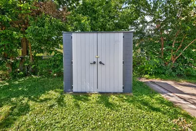 423 W Mark Street, Winona, MN 55987 - Photo 11